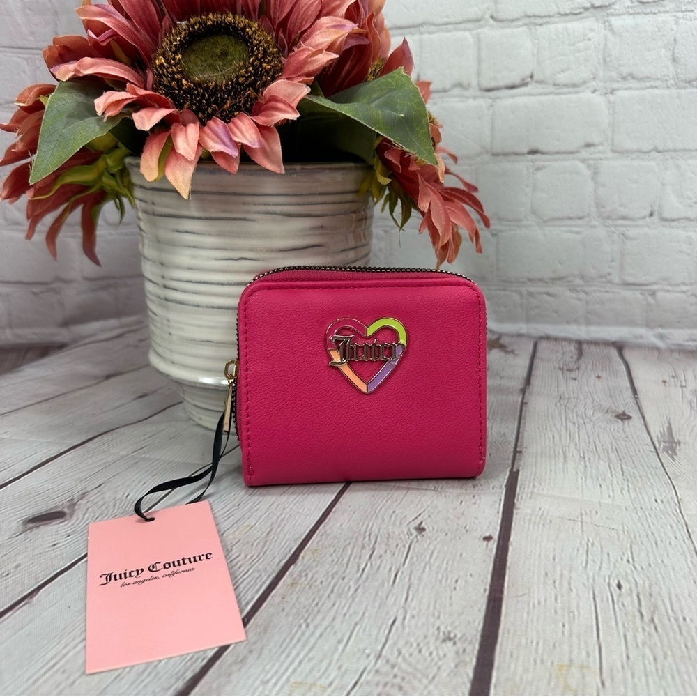 NWT Juicy Couture Pink flash love mode Heart Embellished small zip around Wallet